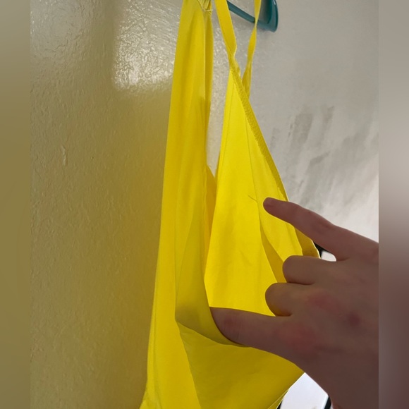 ⚡️yellow romper - Picture 3 of 5